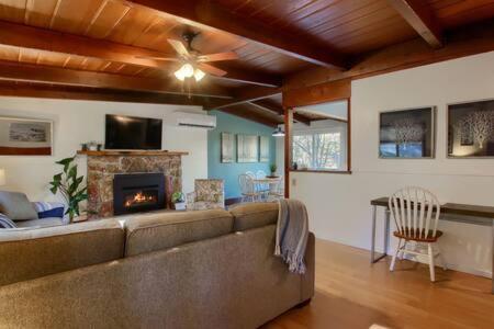 Blue Door Cottage 12 Miles To Yosemite Bbq Oakhurst Ngoại thất bức ảnh